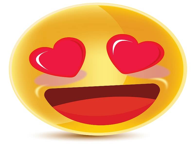 emoji con cara de muy enamorado