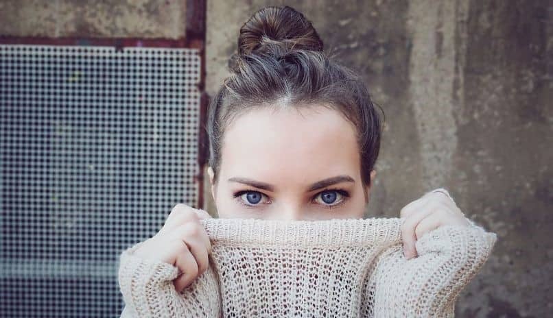 borrar manchas de la piel o granitos con photoshop