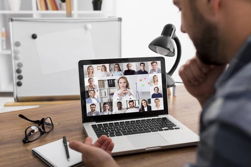 cual es la importancia de los sitios webs adecuados para las videoconferencias