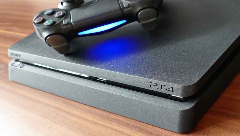 consola con mando ps4
