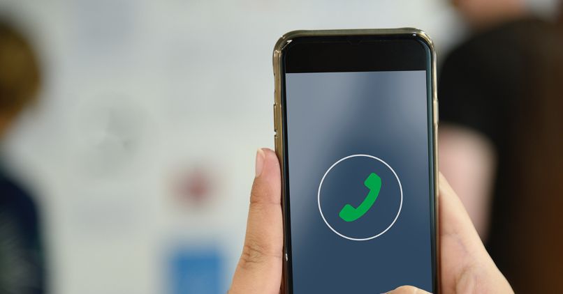 puedes marcar un contacto como favorito