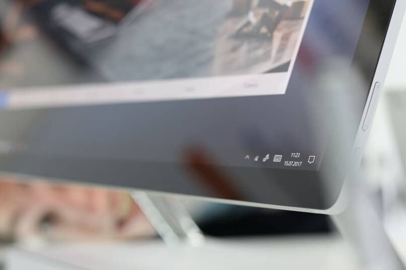 la razon por la que nuestro ordenador nos avisa que la licencia de windows 10 va a expirar