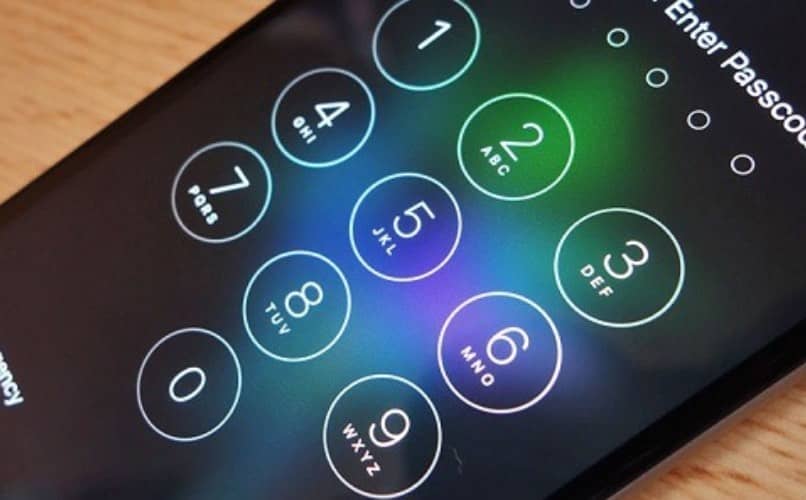 movil bloqueado con el pin