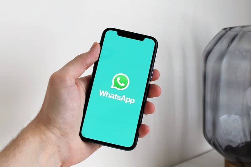 truco para silenciar una videollamada por whatsapp